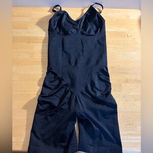 Black Shapewear size XL. No brand